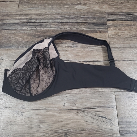 Berlei sexy sheer lace bra 42b - Picture 4 of 7